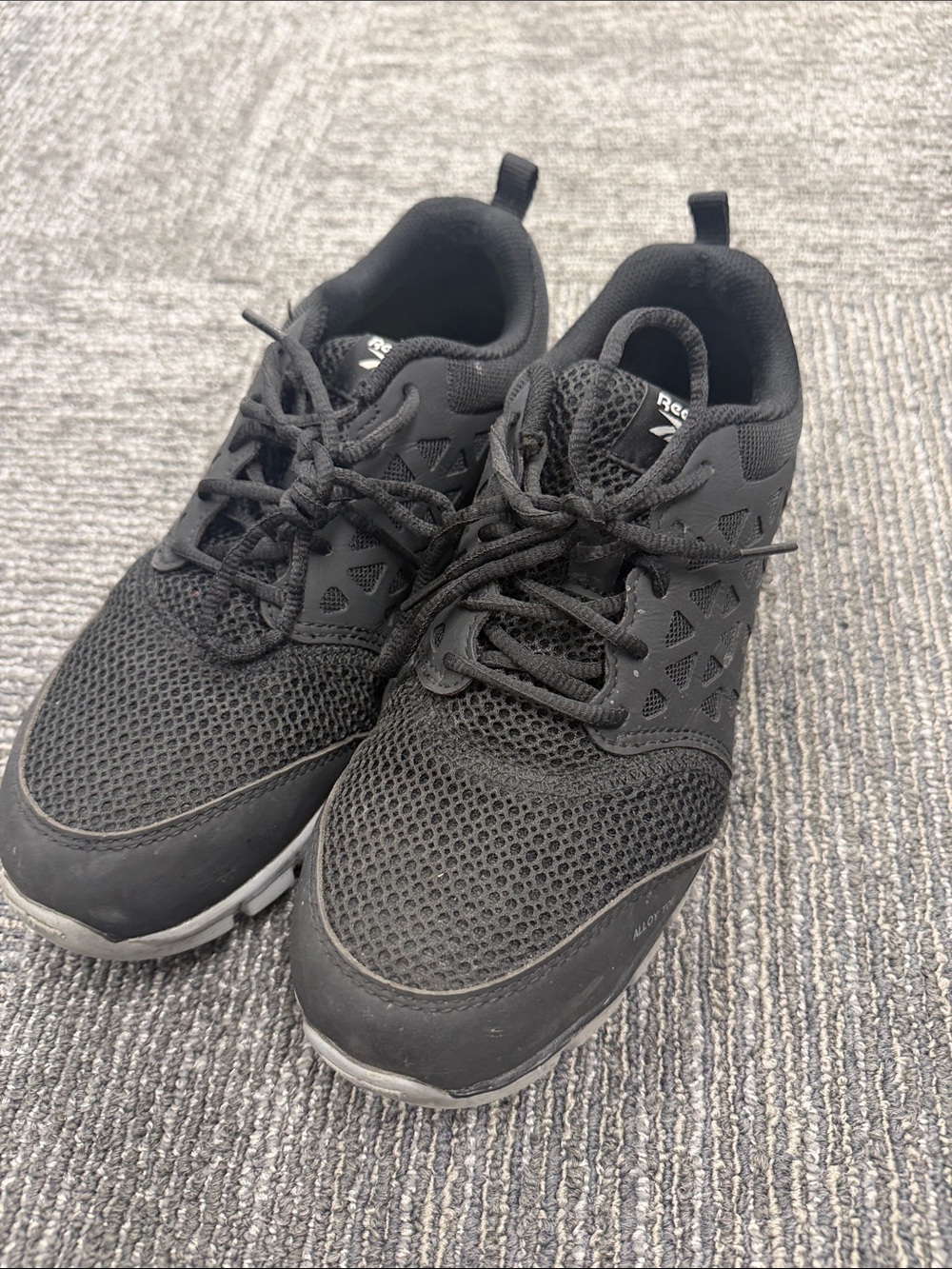 Reebok Menor Women’s Black Mesh Athletic Alloy work shoe